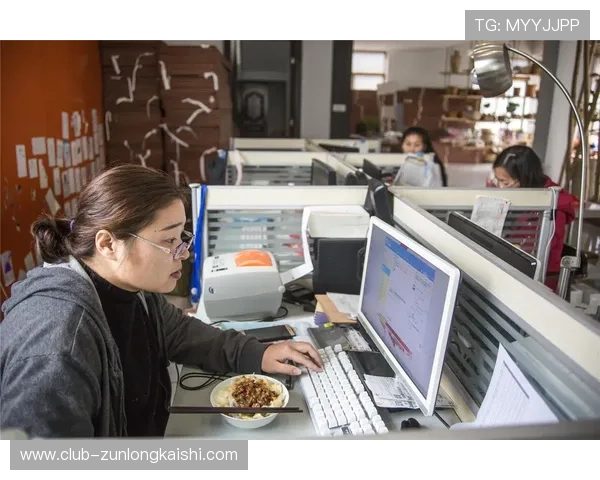 尊龙app客户端平台提供专业客服支持,解决用户在使用过程中遇到的各种问题 尊龙app客户端平台提供专业客服支持,解决用户在使用过程中遇到的各种问题